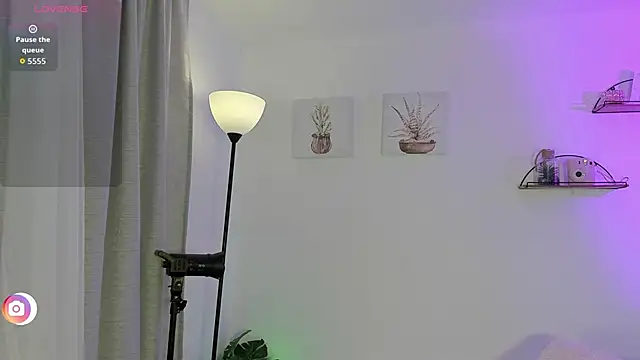 AlaiaRogers online show from 04-01-26, 10:27