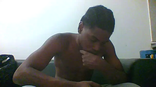 Snapshot of charles_king chatting on 06-23-26, 09:13 charles king online show from 06-23-26, 09:13