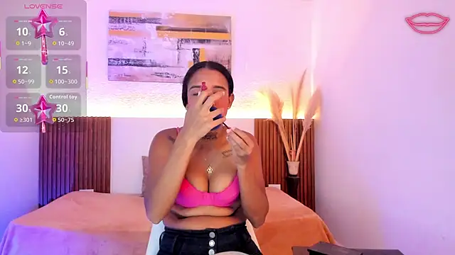Snapshot of Tiana_Glow2 chatting on 07-23-26, 10:29 Tiana Glow2 online show from 07-23-26, 10:29