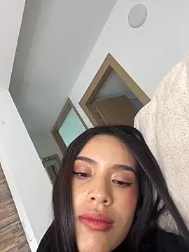 Mia-villalobos online show from 03-24-26, 02:11