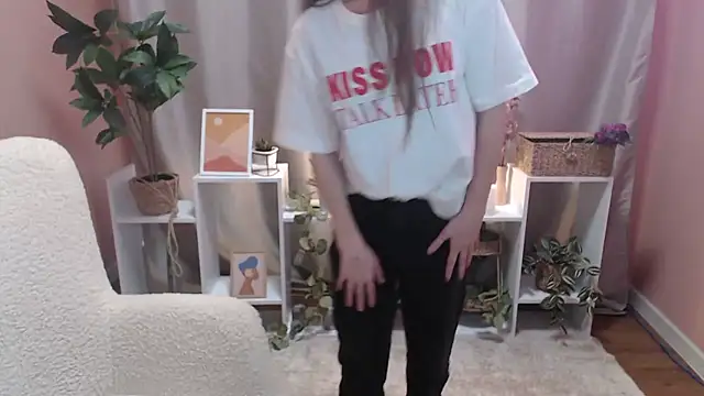 MistyBree online show from 03-12-26, 09:26