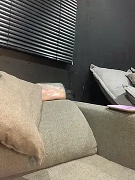 Daddies Gurl online show from 04-05-26, 05:43