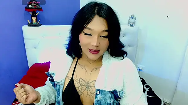 Snapshot of isadoraqueeen chatting on 03-02-26, 01:19 isadoraqueeen online show from 03-02-26, 01:19