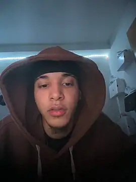 Snapshot of 1lwkey chatting on 03-02-26, 03:30 1lwkey online show from 03-02-26, 03:30