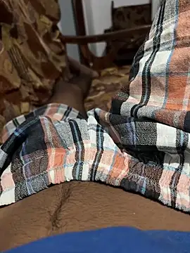 Snapshot of DimuthuBoy chatting on 03-03-26, 07:42 DimuthuBoy online show from 03-03-26, 07:42