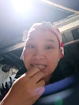 Snapshot of Boppi-chu chatting on 03-01-26, 01:35 Boppi-chu online show from 03-01-26, 01:35