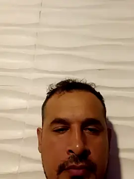 Snapshot of Ezehombre chatting on 03-09-26, 04:00 Ezehombre online show from 03-09-26, 04:00