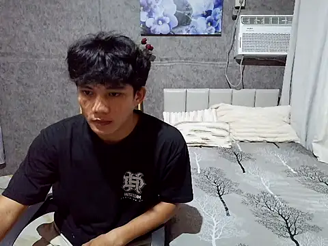 Snapshot of marksurelyhard chatting on 08-01-26, 01:32 marksurelyhard online show from 08-01-26, 01:32
