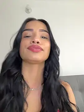 Snapshot of Bella_Smithe chatting on 06-26-26, 04:11 Bella Smithe online show from 06-26-26, 04:11