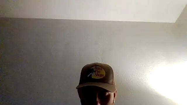 Snapshot of TallHungandCloudy69 chatting on 03-04-26, 01:39 TallHungandCloudy69 online show from 03-04-26, 01:39