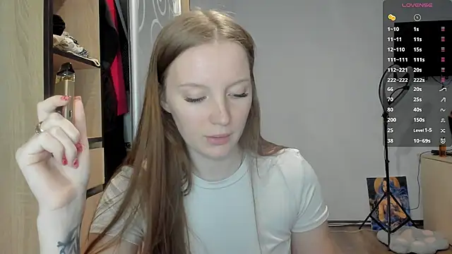 Mary Blu online show from 10-25-25, 12:34