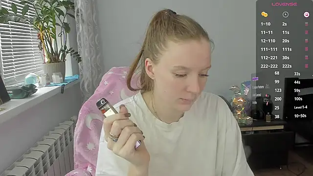 Mary Blu online show from 11-20-25, 10:26