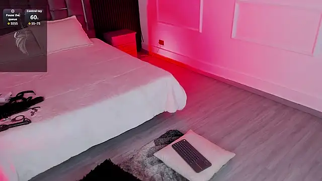 Eirynraven online show from 03-26-26, 01:49