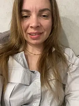 Luna2547 online show from 03-12-26, 07:53