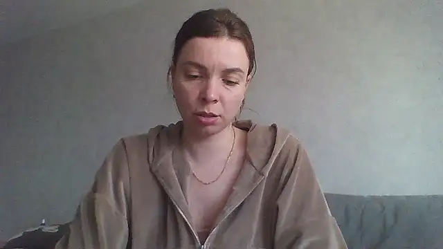 Luna2547 online show from 04-06-26, 02:51