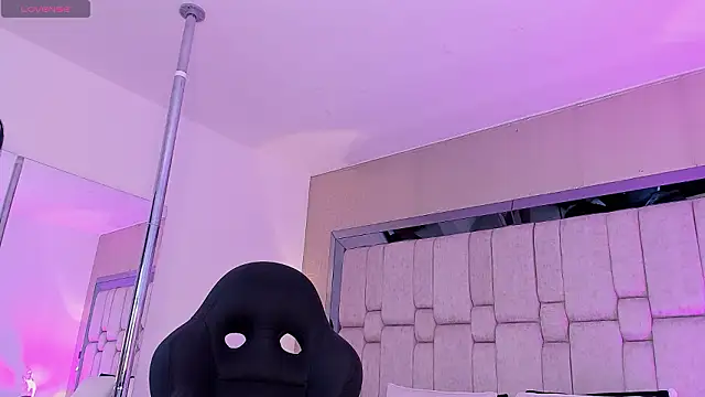 Snapshot of GemaGarcia_ chatting on 03-04-26, 04:40 GemaGarcia online show from 03-04-26, 04:40