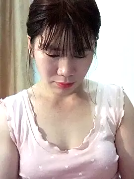 Bondgirl 9 online show from 04-13-26, 09:42