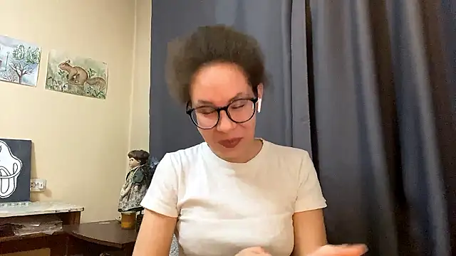 Snapshot of Selena_blom chatting on 03-03-26, 12:55 Selena blom online show from 03-03-26, 12:55