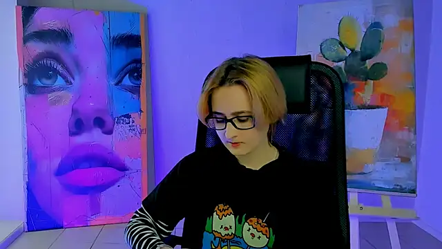 Snapshot of LixeLuna chatting on 03-04-26, 09:37 LixeLuna online show from 03-04-26, 09:37