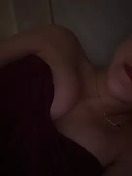 hot-cumplay online show from 04-04-26, 04:33