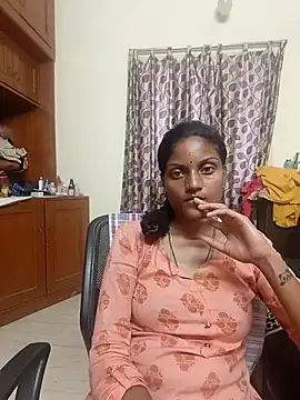 Snapshot of tamil-preethi chatting on 03-04-26, 12:33 tamil-preethi online show from 03-04-26, 12:33