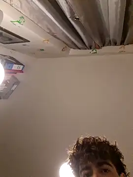 S4l4m1n0 online show from 04-18-26, 02:59