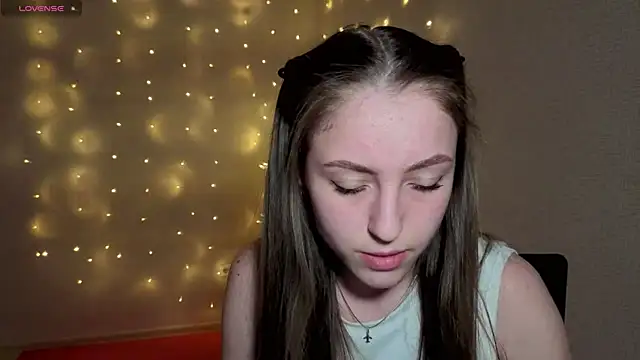 Sweet Pussy Girl online show from 04-17-26, 11:35