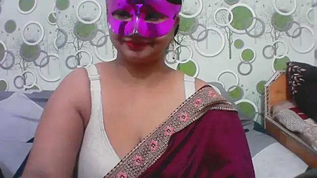 Snapshot of hard_to_do__ chatting on 07-04-26, 04:35 hard to do online show from 07-04-26, 04:35