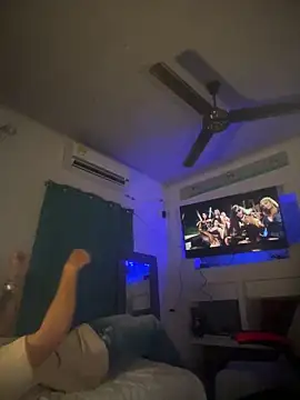 Snapshot of AngelLatinBoy chatting on 03-09-26, 04:05 AngelLatinBoy online show from 03-09-26, 04:05