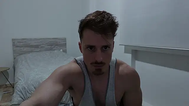 zeusoctavian1 online show from 03-08-26, 06:12