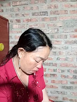 Yellow-pink online show from 03-09-26, 02:54