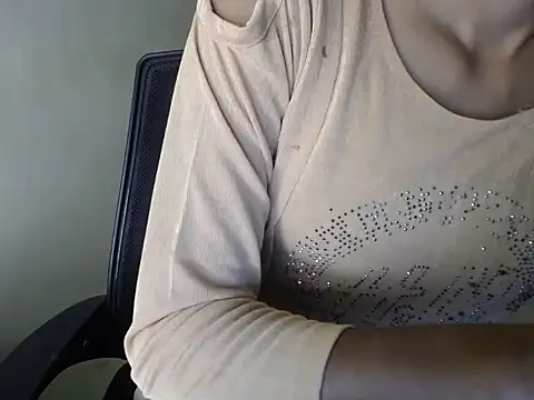 shreya sharma01 online show from 04-07-26, 05:08