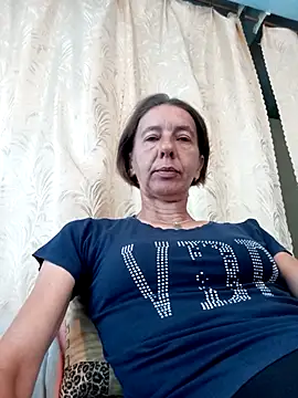 Snapshot of Tania9876 chatting on 07-05-26, 06:42 Tania9876 online show from 07-05-26, 06:42