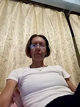 Snapshot of Tania9876 chatting on 07-28-26, 06:20 Tania9876 online show from 07-28-26, 06:20