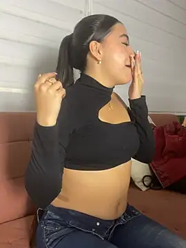 CatalinaSantana Pink online show from 03-10-26, 09:53