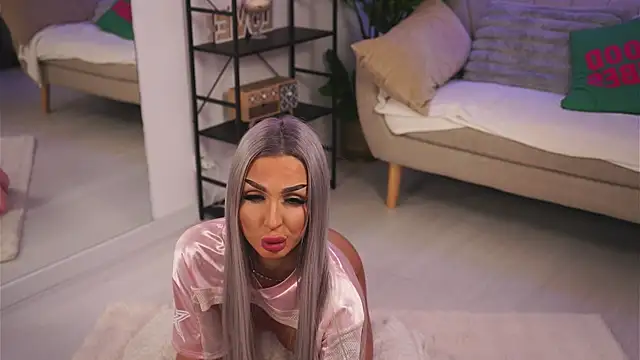 ArianaXO  online show from 04-18-26, 06:17