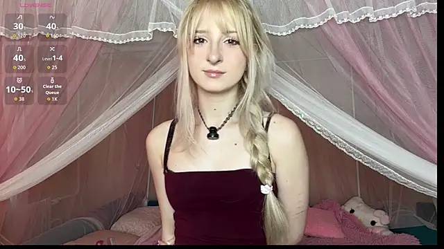 Snapshot of OnlyEva1 chatting on 07-25-26, 11:19 OnlyEva1 online show from 07-25-26, 11:19