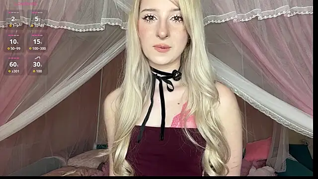 Snapshot of OnlyEva1 chatting on 07-31-26, 12:48 OnlyEva1 online show from 07-31-26, 12:48