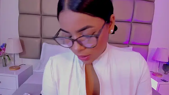 lilly williamss online show from 03-21-26, 03:22