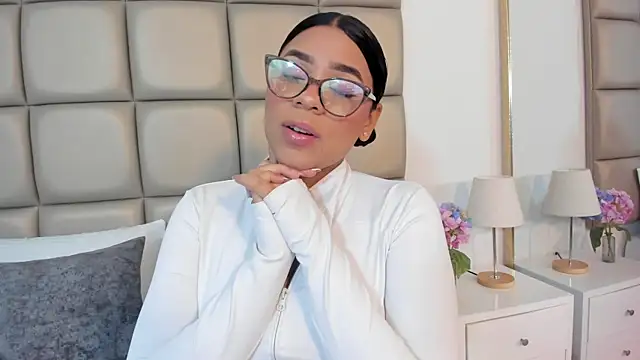 lilly williamss online show from 04-02-26, 02:53