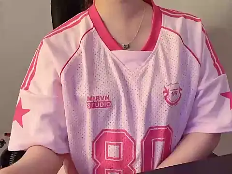 hunhun122 online show from 06-22-26, 07:22