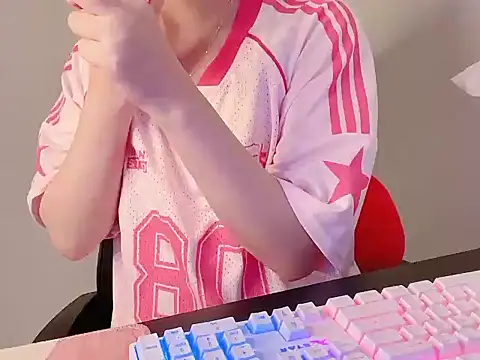 hunhun122 online show from 07-18-26, 09:40