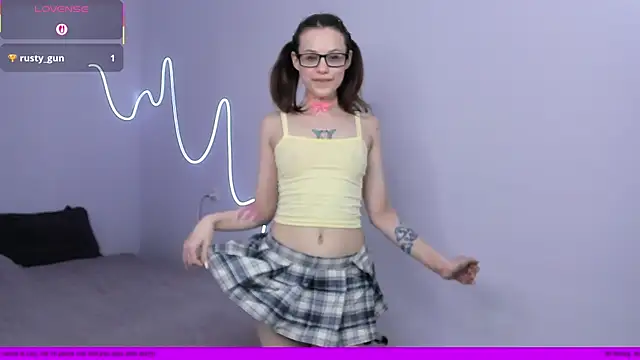 Lili pixxie  online show from 04-16-26, 09:21
