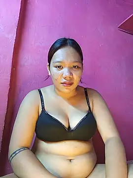 Snapshot of Sweet_Disteen chatting on 07-15-26, 02:17 Sweet Disteen online show from 07-15-26, 02:17