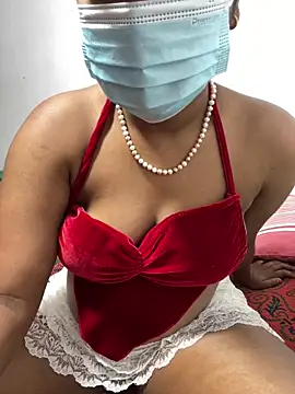 Snapshot of honeyi_babe chatting on 06-20-26, 02:53 honeyi babe online show from 06-20-26, 02:53