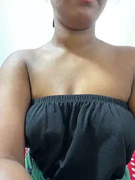 Snapshot of honeyi_babe chatting on 07-25-26, 05:38 honeyi babe online show from 07-25-26, 05:38