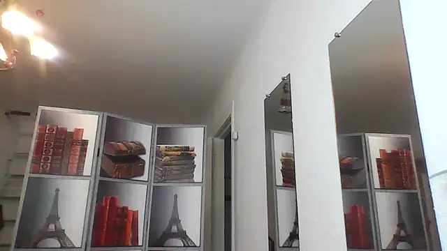 Snapshot of Selena_Moo chatting on 07-16-26, 07:47 Selena Moo online show from 07-16-26, 07:47