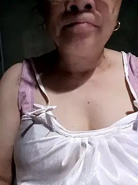 Snapshot of Funsexy1 chatting on 07-06-26, 03:03 Funsexy1 online show from 07-06-26, 03:03
