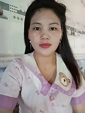 Snapshot of meg_06 chatting on 06-25-26, 05:12 meg 06 online show from 06-25-26, 05:12