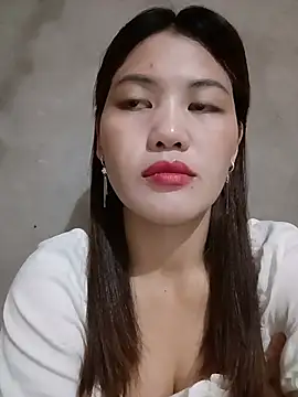 Snapshot of meg_06 chatting on 06-27-26, 01:32 meg 06 online show from 06-27-26, 01:32